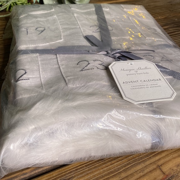 Pottery Barn Kids X Monique Lhuillier Collaboration Faux Fur Advent Calendar - Picture 5 of 15